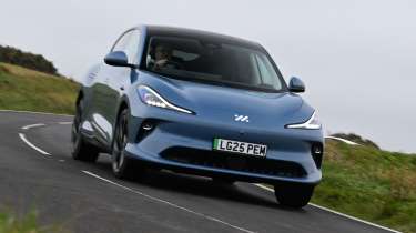 MG IM6 - front cornering